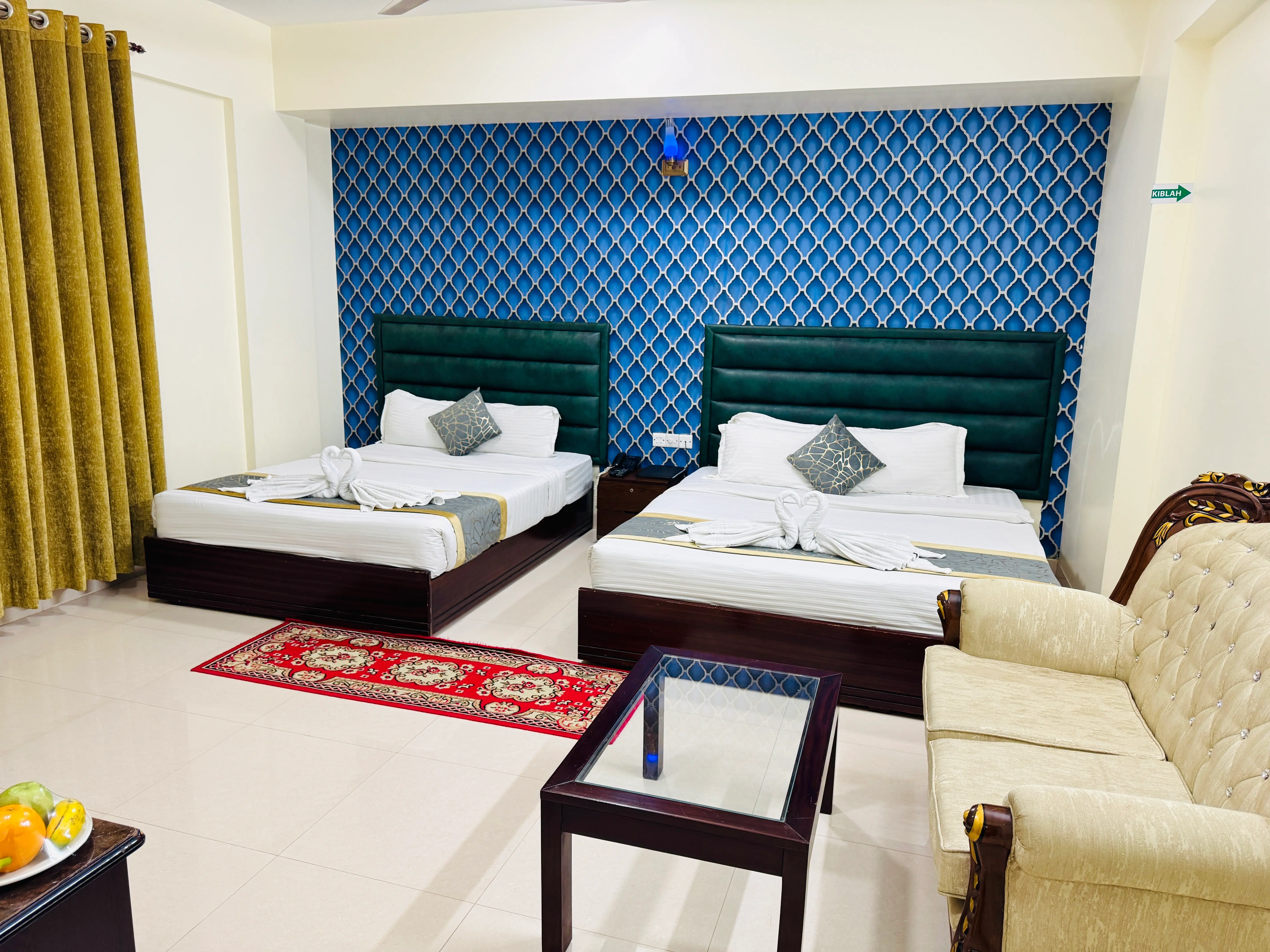Honeymoon Suite